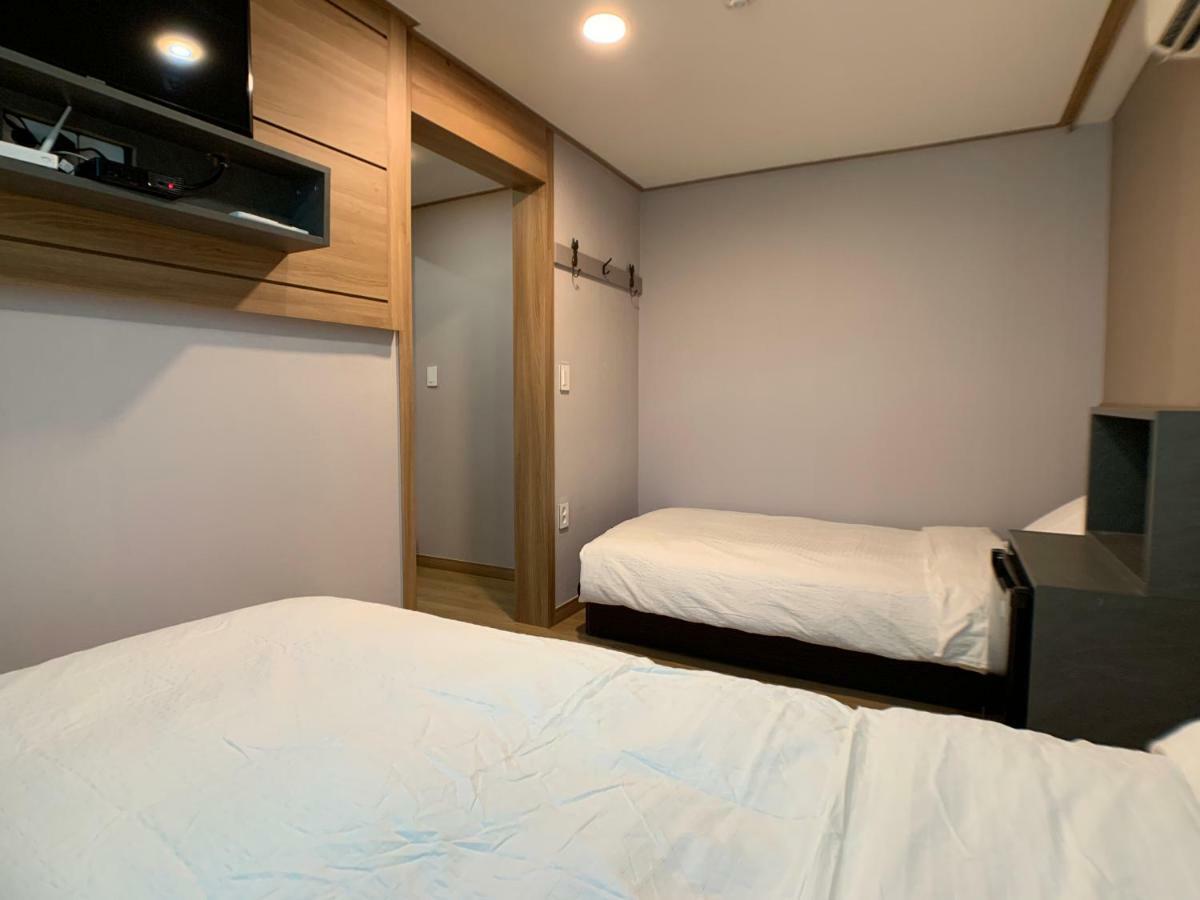 J-Honor Guesthouse Seoul Ngoại thất bức ảnh