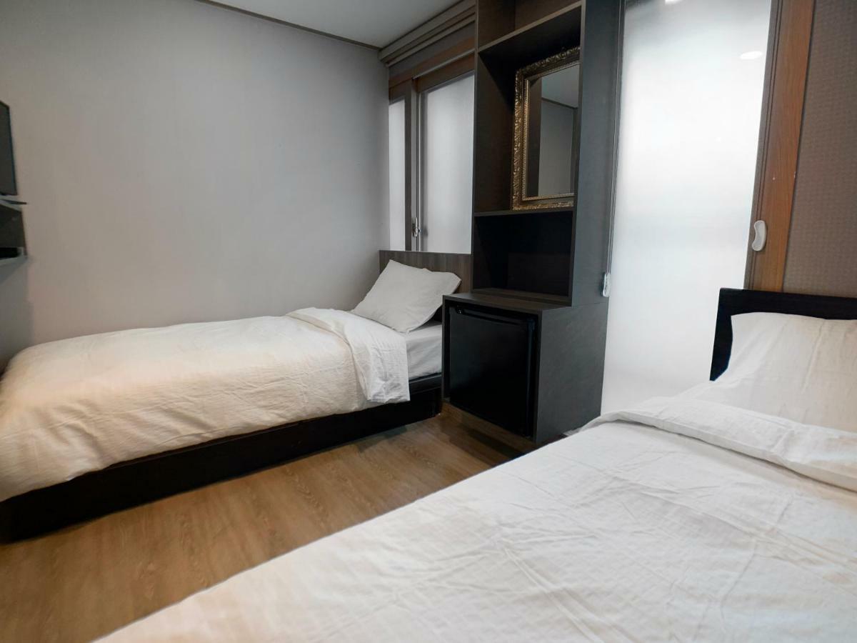 J-Honor Guesthouse Seoul Ngoại thất bức ảnh