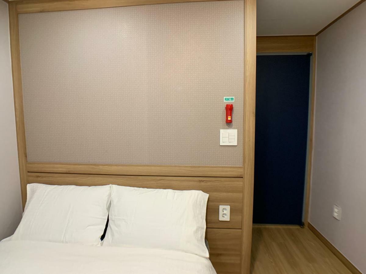 J-Honor Guesthouse Seoul Ngoại thất bức ảnh