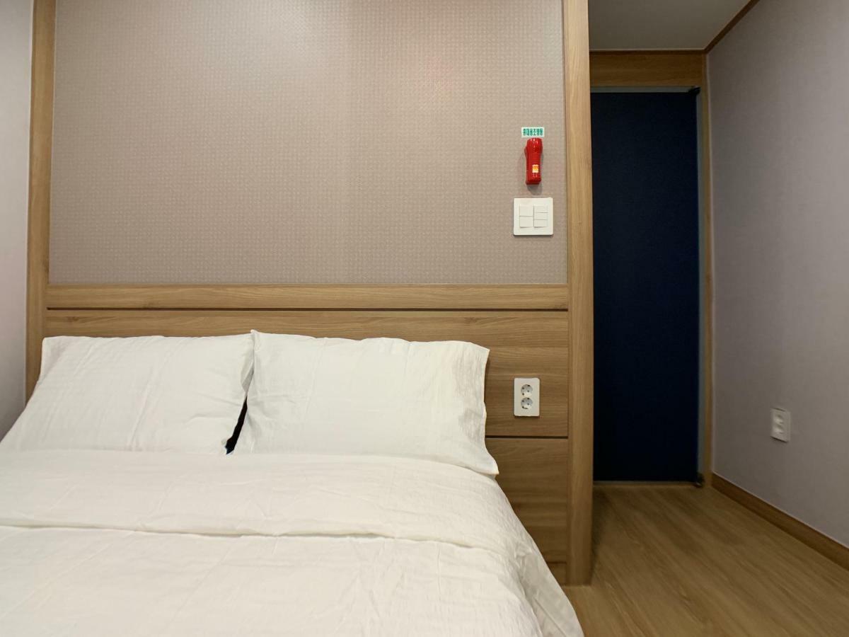 J-Honor Guesthouse Seoul Ngoại thất bức ảnh