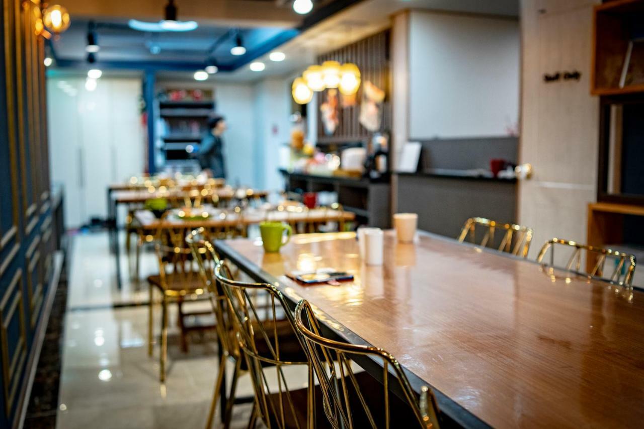 J-Honor Guesthouse Seoul Ngoại thất bức ảnh